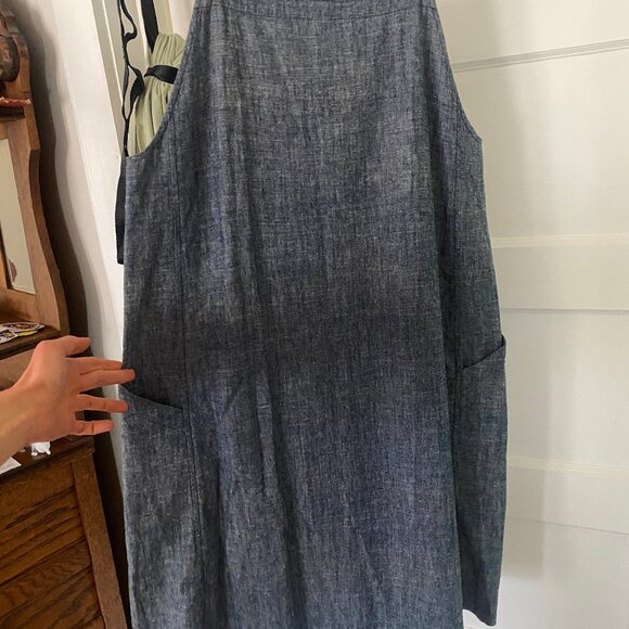 Eileen Fischer Chambray Jumper with big side pockets - Picture 4 of 7